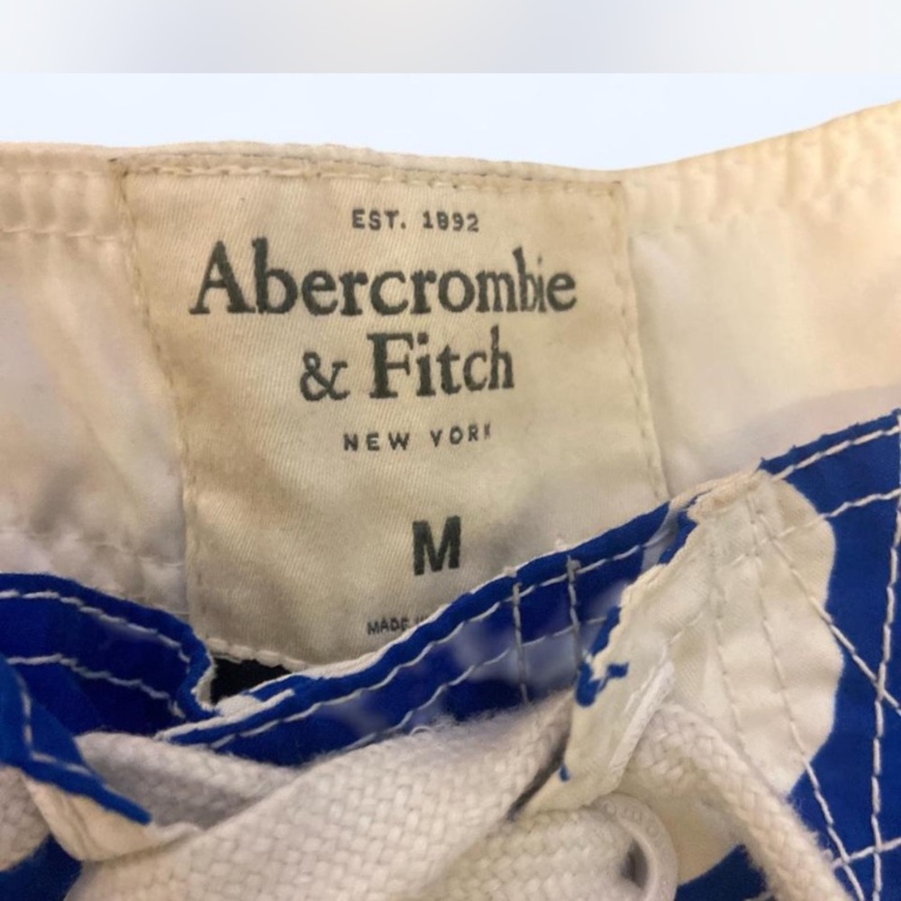Abercrombie & Fitch Navy Floral Cargo Swimming Trunks - Picture 3 of 4